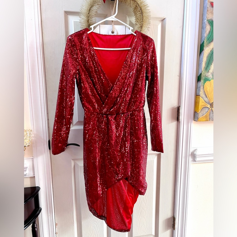 NWOT hi-lo, elastic waist red sequin dress size medium